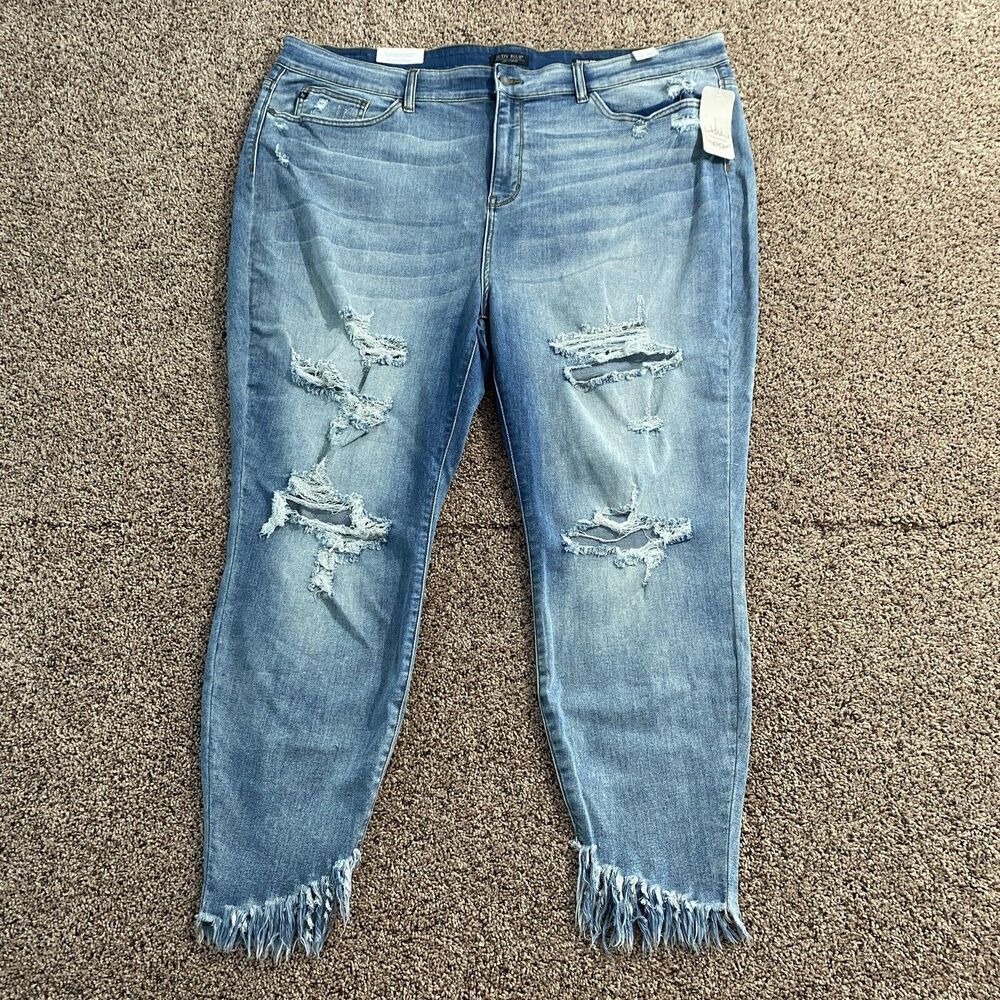 Judy Blue Light Blue Distressed Skinny Jeans